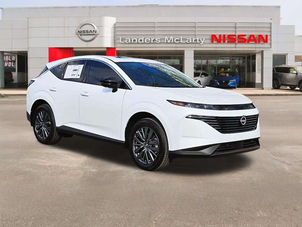 2026 Nissan Murano SL in Everest White Pearl Tricoat — front three-quarter view