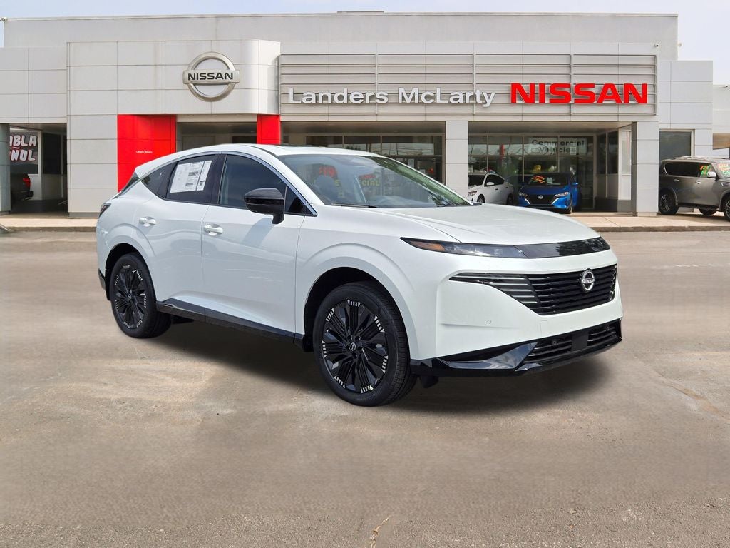 2026 Nissan Murano Platinum in Everest White Pearl Tricoat — front three-quarter view